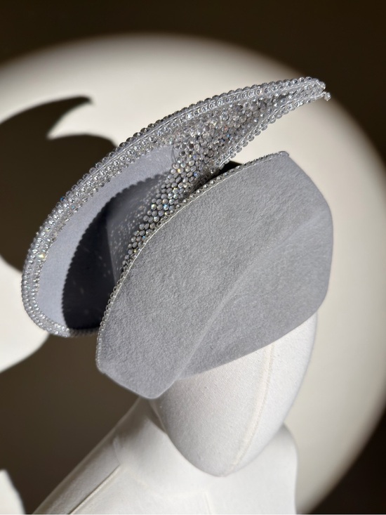 Vintage 80s Iconic Jack McConnell Crystal Trimmed Light Grey Felt Sculptural Hat
